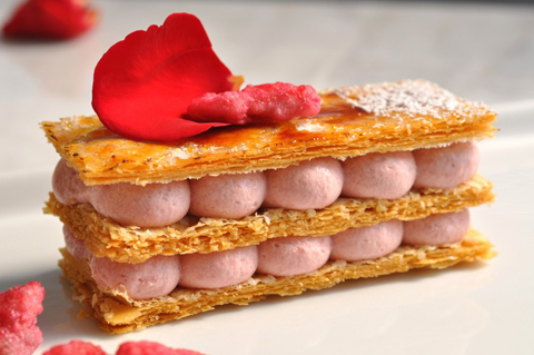 rose-petal-topping rose-petal-topping